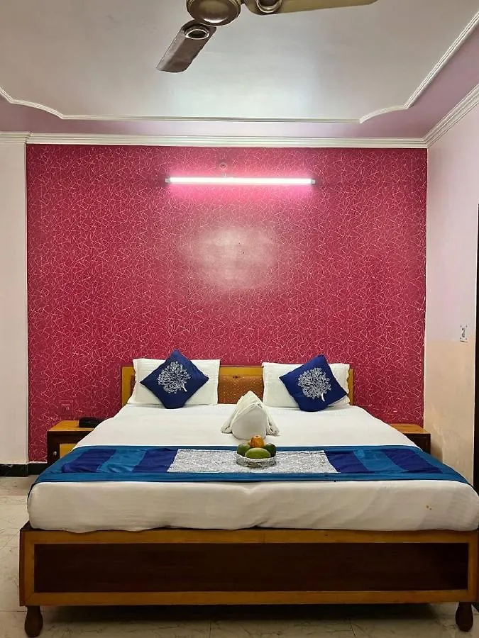 Hotel Kamesh Hut, Váránasí 4*,  Indie